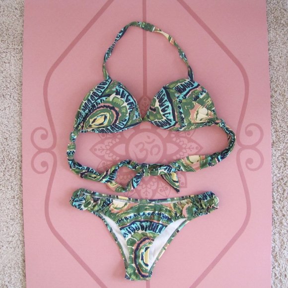 BlueBeach Swimset sz 44 - Picture 1 of 4